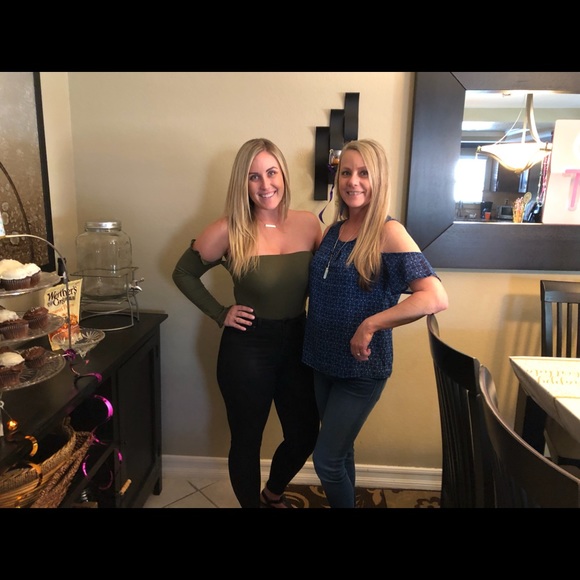 Meet your Posher, Kristi - Picture 2 of 3